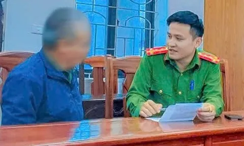 Nghe điện thoại từ số lạ, cụ ông 77 tuổi mang 300 triệu đồng đến ngân hàng chuyển tiền