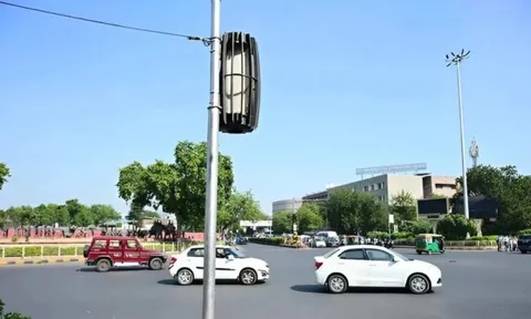 Thành phố lắp máy lọc không khí ngoài đường vì quá ô nhiễm