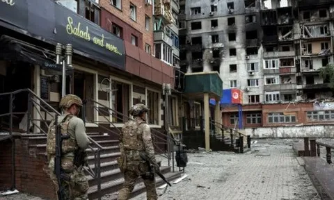 Nga tuyên bố kiểm soát thành phố chiến lược ở Kharkiv, Ukraine bác bỏ