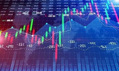 Ủy ban Chứng khoán công bố loạt quyết định xử phạt, 3 công ty chứng khoán bị 'gọi tên'