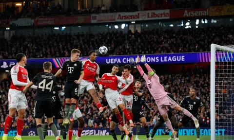 Liverpool đại bại ở Champions League