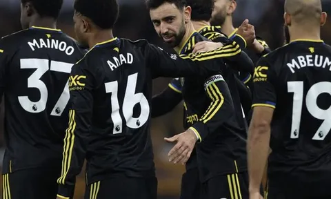 Bruno Fernandes lập cú đúp, Man United thắng tưng bừng tại Molineux
