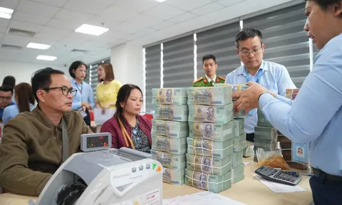 Hà Nội chi trả tiền đền bù dự án bên hồ Gươm: Một hộ dân nhận đền bù tới 400 tỷ đồng