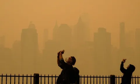 Dân phương Tây "coi thường tính mạng" hay sao mà chẳng bao giờ xem chỉ số ô nhiễm không khí như người châu Á?