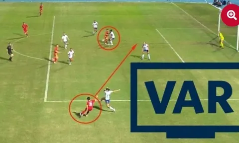 Báo Indonesia: “VAR đã ở đâu khi Việt Nam bị từ chối bàn thắng một cách bất công?”