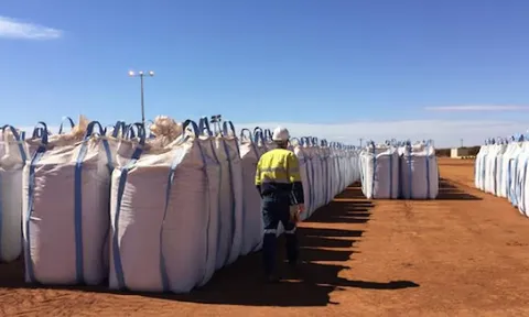 Nga, Lào đua nhau đưa một mặt hàng giá rẻ vào Việt Nam: Chi hơn 2 tỷ USD mua hàng, nước ta tiêu thụ hơn 10 triệu tấn mỗi năm