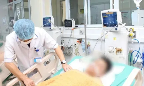 Người đàn ông 26 tuổi nguy kịch vì giải rượu theo cách "lạ đời"