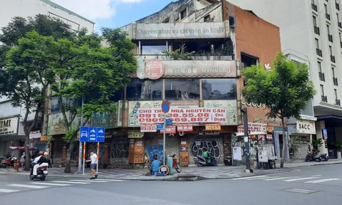 Nghịch lý mặt bằng cho thuê cuối năm