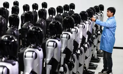 Tesla gọi, Trung Quốc trả lời: Cuộc đua robot 9.000 tỷ USD chính thức rực lửa