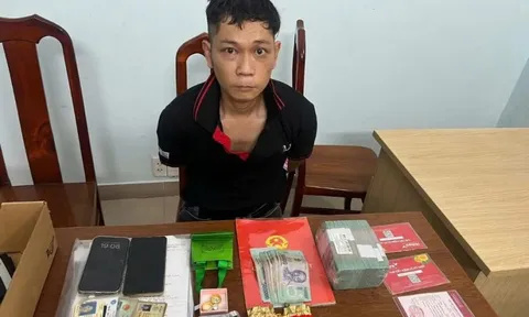 Đi khám bệnh, người phụ nữ mất hơn 1 tỷ đồng cùng nhiều tài sản cất trong cốp xe máy