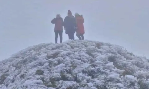 Dự báo thời tiết 1/1: Không khí lạnh cực mạnh tràn xuống miền Bắc đầu năm mới 2026, dự báo nơi rét đậm nhất