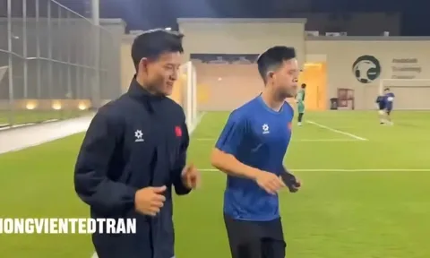 Thanh Nhàn xuất hiện trong buổi tập đầu tiên của U23 Việt Nam tại Saudi Arabia