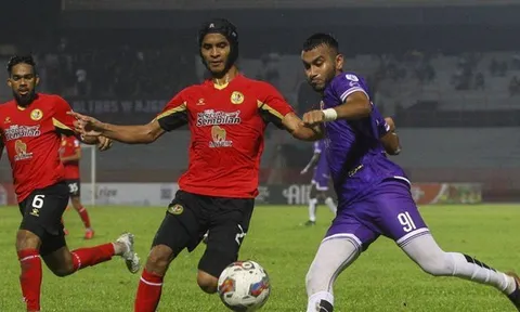 Đội bóng Cảnh sát Hoàng gia và một CLB Malaysia lao đao vì luật công bằng tài chính