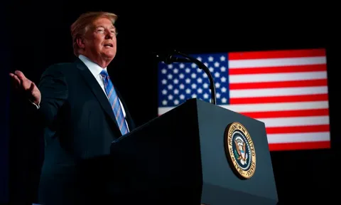 Ông Donald Trump lại đe dọa về Greenland, Đan Mạch phản ứng mạnh