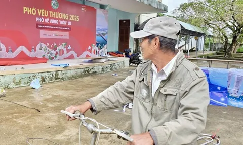 Phở yêu thương về Hòa Thịnh: Người dân háo hức ngóng nghệ sĩ Trường Giang, ăn phở miễn phí
