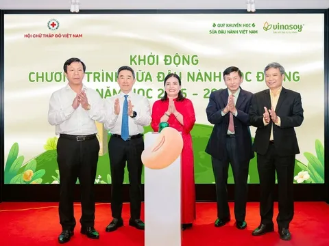 “Sữa đậu nành học đường năm học 2025-2026” - Hành trình 10 năm bền bỉ trao dinh dưỡng lành, gieo mầm tương lai xanh