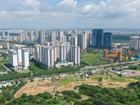 Đến lúc tái cấu trúc