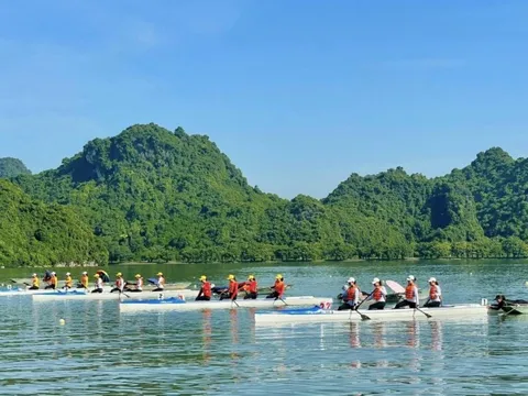 Chủ nhà TP HCM xếp hạng ba toàn đoàn Giải Canoeing trẻ quốc gia