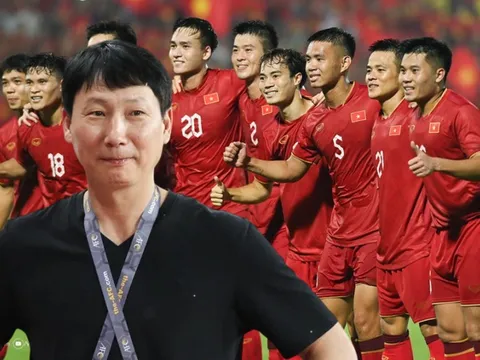 HLV Kim Sang-sik tạm rời "ghế nóng", ai thay thế dẫn dắt ĐT Việt Nam?