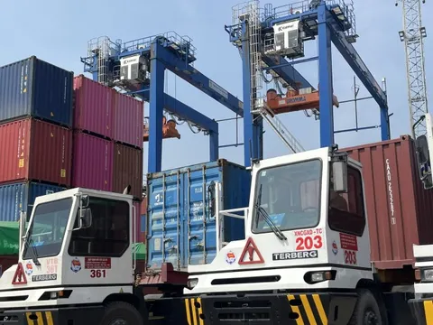 Mũi nhọn để đưa TP.HCM là trung tâm xuất nhập khẩu hàng đầu khu vực