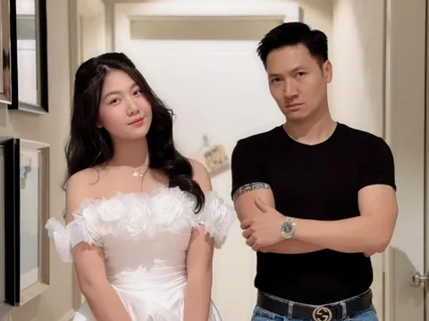 Ái nữ nhà diễn viên Mạnh Trường tuổi 16 xinh đẹp như hoa, cao vượt trội một phần nhờ chăm chơi thể thao từ nhỏ