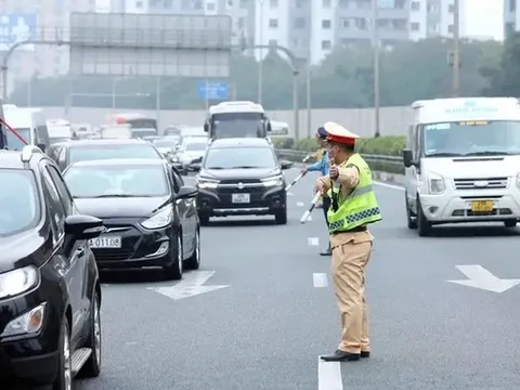 Công an Hà Nội thông báo đến toàn bộ người tham gia giao thông từ 12h ngày 17/8