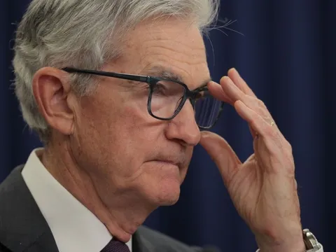 Chủ tịch Fed Jerome Powell phát tín hiệu có thể hạ lãi suất ngay trong tháng 9, dù giữ quan điểm thận trọng