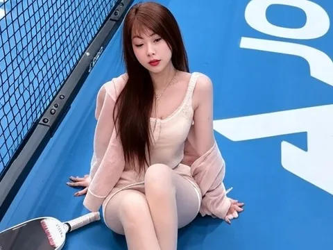 Lên đồ xinh xắn đi “xé vé” pickleball với người lạ, tôi gặp sự cố ngượng chín người trên sân
