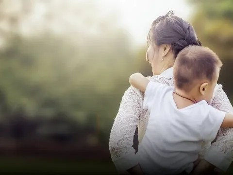 30 triệu mẹ đơn thân và sức ép thầm lặng lên kinh tế Trung Quốc