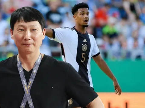 Ngôi sao Việt kiều trở lại ấn tượng ở Đức, HLV Kim Sang-sik thấy mà vui!