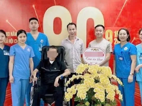 Cứu sống nam thanh niên đang được đưa 'về nhà lo hậu sự'