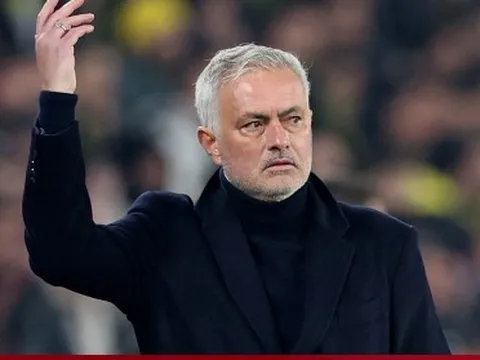 Mourinho bị thanh lý hợp đồng lần thứ 7, vẫn lý do quen thuộc