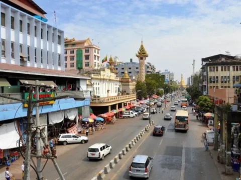 Quốc gia duy nhất ASEAN từng tăng trưởng âm, nay được dự báo mức tăng ngang Singapore
