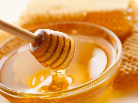 Tác dụng bất ngờ của mật ong lên tình trạng máu nhiễm mỡ