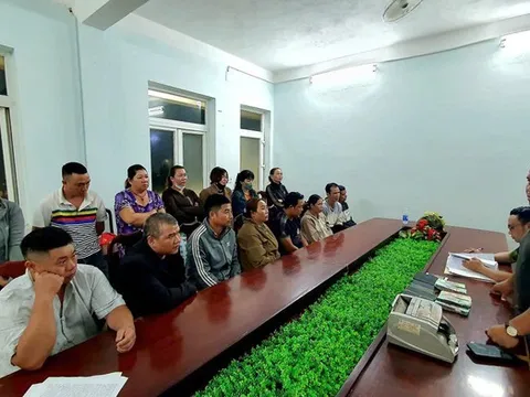 Khám xét nơi ở của 15 người, bắt 'bà trùm' Trần Thị Mỹ Dung