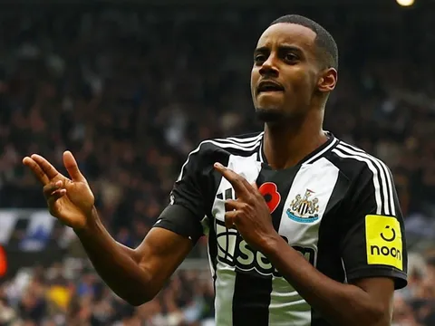 Liverpool đạt thỏa thuận chiêu mộ Alexander Isak với giá kỷ lục