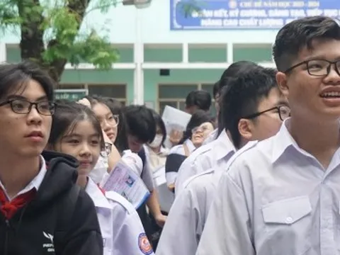 24 khoản trường công lập tại TP.HCM được phép thu trong năm học mới