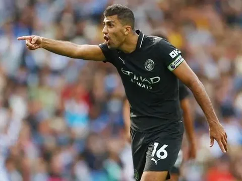 Rodri: “Tôi không phải Messi mà một mình thay đổi tất cả”