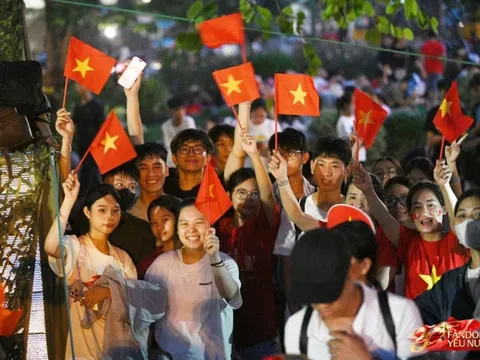 Lời chào đầu tiên của buổi sáng Tết Độc Lập: “Xin chúc sức khoẻ bà con nha”