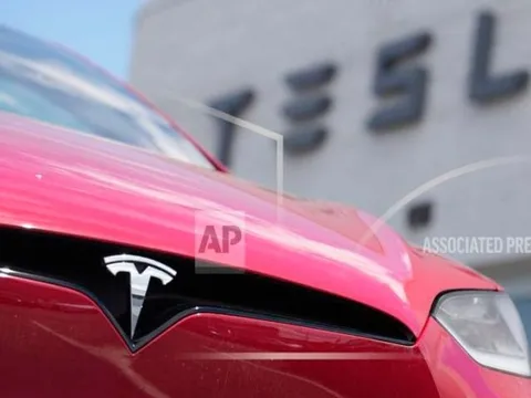 Doanh số lao dốc liên tiếp, Tesla lao đao ở châu Âu