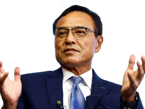 CEO tập đoàn khổng lồ Suntory của Nhật từ chức vì nghi vấn liên quan chất cấm