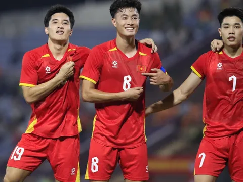 Tiền vệ Việt kiều tỏa sáng, U23 Việt Nam thắng áp đảo, dẫn đầu bảng đấu ở giải châu Á