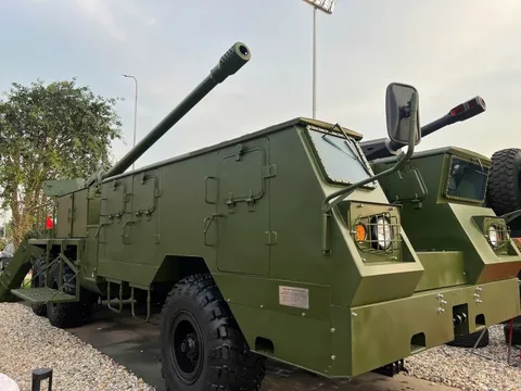 Pháo tự hành bắn xa gần 30km của QĐND Việt Nam lộ diện ở sự kiện quy tụ 4 triệu người có gì đặc biệt?