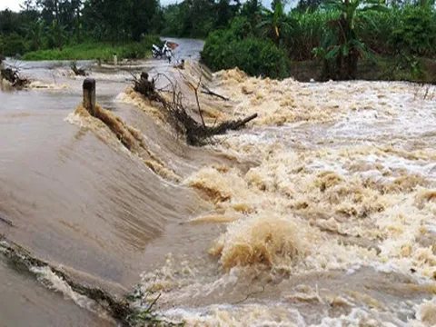Trung tâm Dự báo khí tượng thuỷ văn cảnh báo nóng, người dân 6 tỉnh, thành sau đặc biệt chú ý