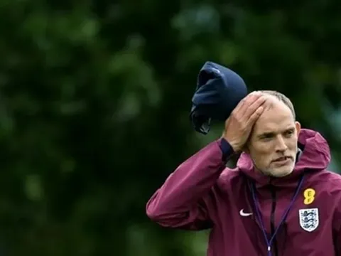 Tuchel đối mặt với những câu hỏi về đội hình sứt mẻ ở tuyển Anh