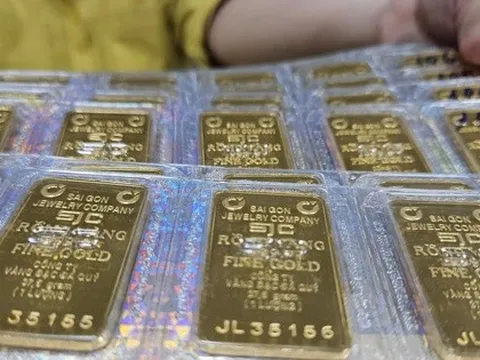 Sáng 6-9, giá vàng miếng SJC tự do tăng bất thường, vượt 143 triệu đồng/lượng