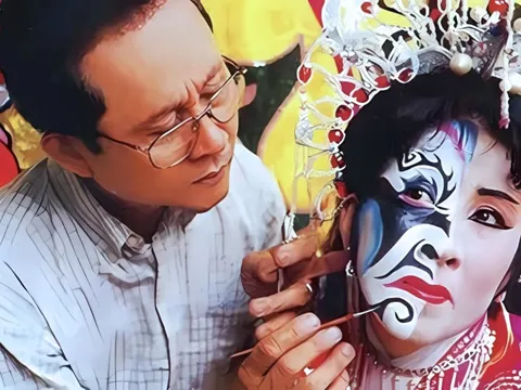 ‘Phù thủy hóa trang’ Trịnh Xuân Chính qua đời