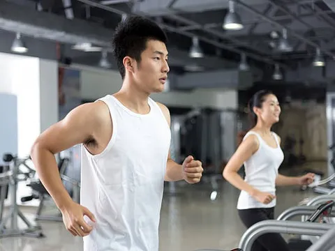 Tìm ra bộ môn kéo dài tuổi thọ hiệu quả nhất với nam giới: Không phải chạy bộ hay cầu lông