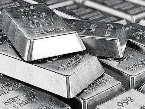 Giá bạc quay đầu giảm sau khi chạm đỉnh mới