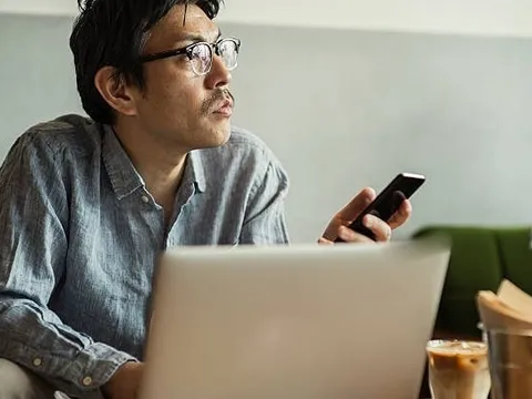 Đàn ông ngoài 50 tuổi bị ‘xua đuổi’ tại Hàn Quốc: Nỗi đau của thế hệ từng làm nên ‘Kỳ tích sông Hàn’ để rồi giờ đây bị xa lánh